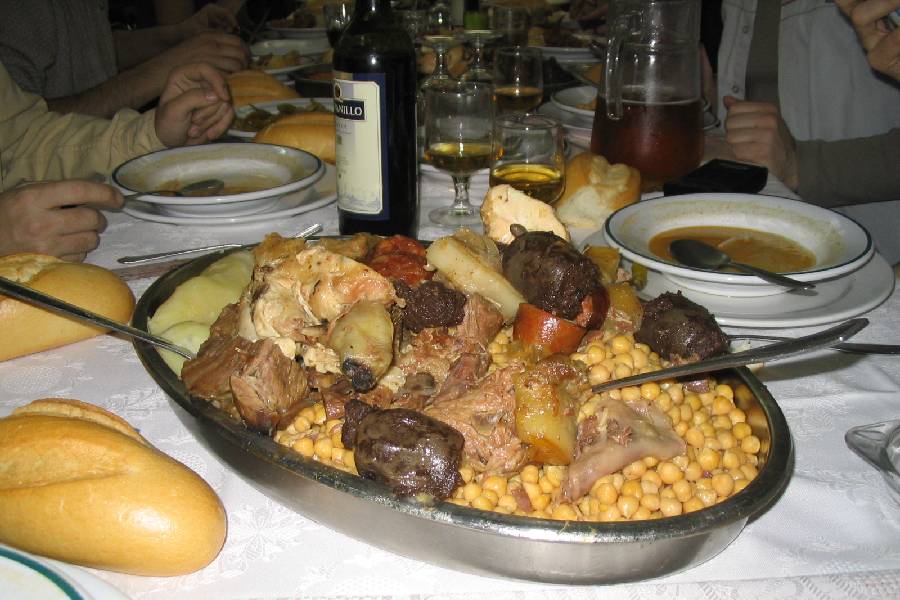 Cocido madrileño, el plato más representativo de Madrid