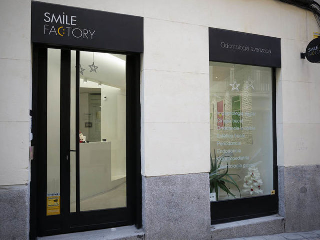 SMILE FACTORY ODONTOLOGÍA